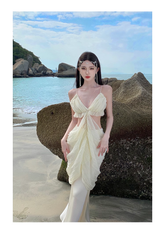Asymmetrisches, plissiertes Meerjungfrauenkleid mit hohler Taille, Urlaubskleid